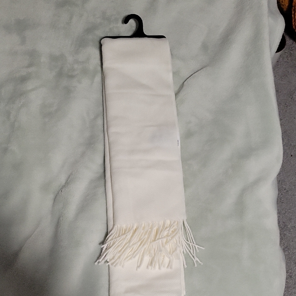 Elegant Cream Scarf with Fringe
